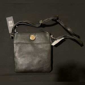 Tommy Hilfiger Sleek Black Crossbody Bag